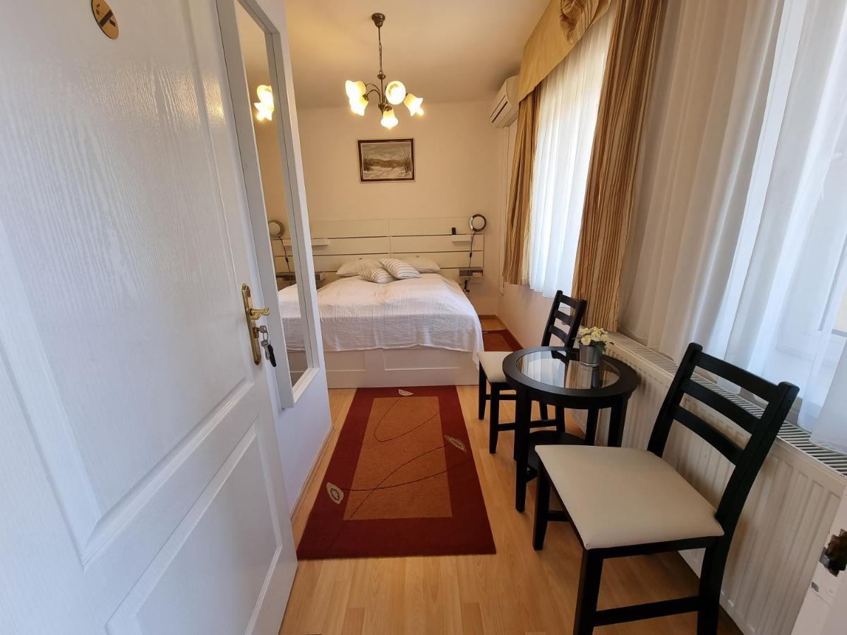 Abigel Vendeghaz Hotel Miskolc Eksteriør billede