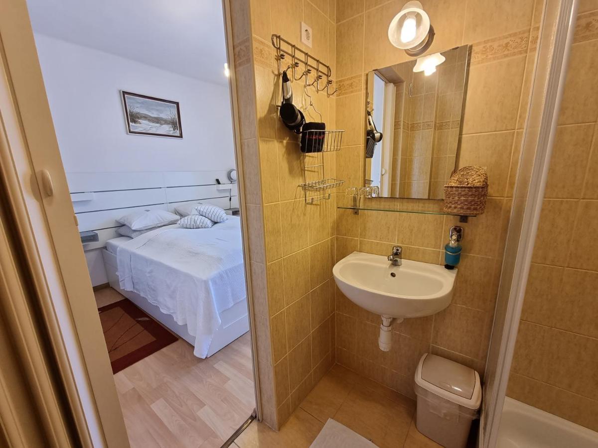 Abigel Vendeghaz Hotel Miskolc Eksteriør billede