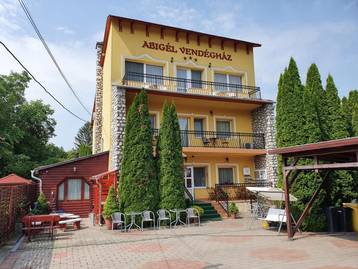 Abigel Vendeghaz Hotel Miskolc Eksteriør billede